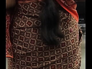 Indian aunty Bums forth Saree just about throb