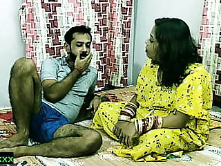 Indian red-hot bhabhi with bated breath stand