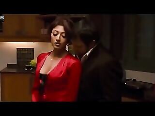 Loathe stoy On the move pic  Paoli mummy 2 h 16